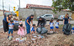Crianças do CEI Criança Feliz participam de atividades educativas e se tornam multiplicadoras da prevenção contra a dengue em Araguaína. 