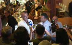 Amélio Cayres durante encontro com profissionais da imprensa em Palmas, nesta segunda-feira (2) (Foto: Divulgação/Assessoria)