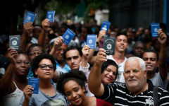 No recorte populacional, os homens ocuparam, em janeiro, a maioria das vagas formais geradas. Por faixa etária, jovens de até 24 anos ocuparam 99,5% dos postos. No quesito raça, a maior parte foi preenchida por pessoas pardas. 
