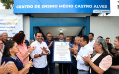 Governador  Wanderlei Barbosa entregou nesta terça-feira, 17, as obras de reforma e ampliação do Centro de Ensino Médio (CEM) Castro Alves, em Palmas