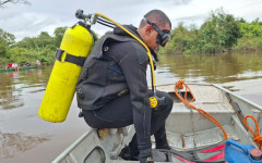 Bombeiros realizam buscas no Rio Lontra após jovem desaparecer ao tentar atravessar a nado na zona rural de Piraquê.