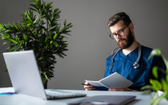 Cruzamento de dados pela Receita Federal pode gerar autuações para profissionais que não declararem corretamente os atendimentos