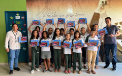 Entrega de equipamentos digitais durante o lançamento do programa Escola da Energia em escolas do Tocantins 