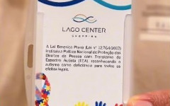 Crachá de identificação do Lago Center Shopping, em Araguaína, disponível gratuitamente para autistas e pessoas com deficiência oculta