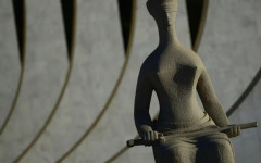 Com a decisão, a Corte reconheceu que professores temporários e efetivos da rede pública devem receber o piso.