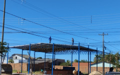 Trabalhadores em serviços próximos à rede elétrica devem seguir rigorosamente as normas de segurança 