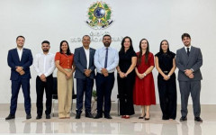 Representantes da OAB Araguaína e do Sine Municipal durante reunião que consolidou a parceria para o setor jurídico
