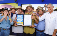 Projeto de lei que autoriza o Governo do Tocantins a federalizar os respectivos trechos da rodovia foi assinado nesta quarta-feira, 13, pelo governador Wanderlei Barbosa durante a abertura oficial da Agrotins 2026