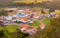 Fachada do LKJ Frigorífico em Araguaína, que teve falência decretada pela Justiça