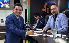 Fernando de Jesus toma posse como vereador na Câmara de Araguaína após licença de Marcos Duarte. A sessão também contou com audiência pública sobre obesidade e doenças metabólicas associadas.