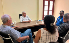 Laurez Moreira se reuniu com representantes da agricultura familiar para discutir propostas voltadas ao fortalecimento do setor no Tocantins.