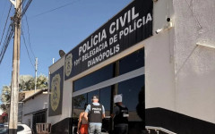 Mulher foi presa preventivamente por suspeita de tentar matar uma adolescente durante festa agropecuária em Almas.