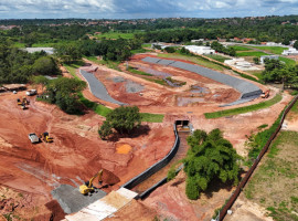 Os auditores visitaram as obras em execução da Avenida Governador Siqueira Campos (1ª e 2ª etapa) e das três bacias de detenção no curso do Neblina. 