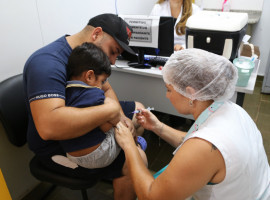 A prevenção contra os variados tipos de hepatite é fundamental e inclui a vacinação contra as hepatites A e B disponível na Rede Municipal de Saúde