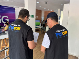No dia da Black Friday, equipes de fiscalização do Procon retornarão aos estabelecimentos para comparar os preços coletados e verificar se os descontos divulgados são reais. Caso sejam constatadas irregularidades, as empresas poderão ser autuadas e respon