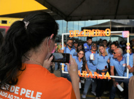 O câncer de pele é o tipo mais frequente no Brasil e tem forte relação com atividades que envolvem exposição direta ao sol, por isso, vamos focar em levar as orientações diretamente a esses profissionais em seus ambientes de trabalho, explica a diretora d