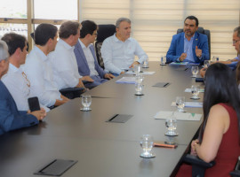 Governador Wanderlei Barbosa e diretores da BRK discutem novos investimentos em saneamento básico no Tocantins