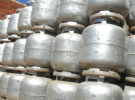 O Gás do Povo garante recargas gratuitas para botijões de gás de cozinha de 13 quilos (kg) 