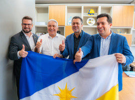 Deputados Eduardo Mantoan e Gutierres Torquato durante ato de filiação ao PSD, ao lado do líder Laurez Moreira e do deputado Luciano Oliveira