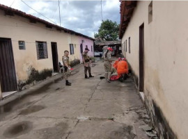 Policial militar leva tijolada na cabeça durante abordagem a suspeito de tráfio de drogas no Setor Oeste. 