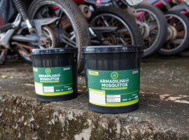 As armadilhas são instaladas em locais estratégicos e passam por manutenção periódica, realizada pelas equipes de vigilância.