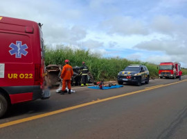 Bombeiros atuaram na retirada dos corpos 