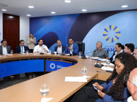  Governador Wanderlei Barbosa concede coletiva no Palácio Araguaia, acompanhado de secretários e equipe técnica, para esclarecer impactos de medidas da Aleto