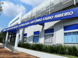 Unidade do SENAI em Araguaína oferece vaga para Instrutor de Refrigeração com benefícios como plano de saúde, vale-transporte e day off no aniversário 