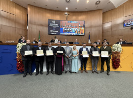 Presidente agraciou personalidades que contribuem para o fortalecimento da Igreja Católica