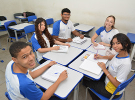  O Tocantins foi apontado com o 5º colocado na taxa de frequência líquida do Ensino Médio e o 1º entre os estados no Norte, no mesmo indicador