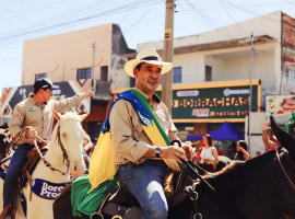  Pré-candidato ao governo Vicentinho Júnior (PSDB) durante a 36ª Cavalgada de Araguaína 