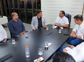  Governador Wanderlei Barbosa reúne-se com o secretário da Saúde para alinhar ações voltadas aos procedimentos ortopédicos 