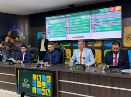Vereador Max Fleury (MDB) durante sessão que o reelegeu presidente da Câmara de Araguaína 