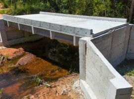  Atualmente, duas novas pontes estão em construção e outras duas obras estão em fase de licitação