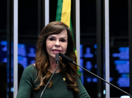Professora Dorinha foi relatora do projeto que garante licença remunerada para qualificação de professores da rede pública.