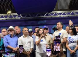 Evento da aliança União pelo Tocantins reuniu lideranças políticas e apoiadores em Araguaína na noite desta quarta-feira (15).