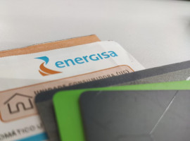Energisa orienta consumidores a utilizarem a restituição do Imposto de Renda para renegociar débitos e reorganizar as finanças.