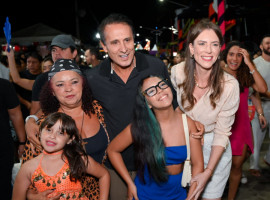 Pré-candidato ao Senado, Carlos Gaguim prestigia primeira noite do Miracaxi e reforça apoio às tradições culturais do Tocantins 