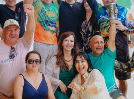 Senadora Professora Dorinha visitou a Praia da Gaivota, em Araguacema, ao lado do prefeito Marquinho e de lideranças locais durante a temporada de praia.