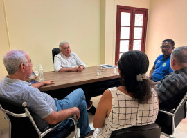 Laurez Moreira se reuniu com representantes da agricultura familiar para discutir propostas voltadas ao fortalecimento do setor no Tocantins.