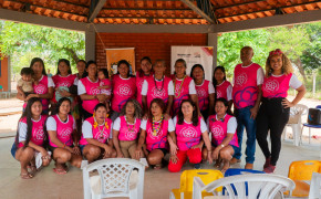 Integrantes do projeto Mulheres Empreendedoras da Amazônia celebram a seleção da iniciativa entre as finalistas do Laboratório de Tecnologia Social da Fundação Banco do Brasil.