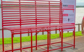 A Secretaria Municipal da Mulher (SEMUL) está à frente de várias destas iniciativas, contribuindo diretamente para melhoria do bem-estar feminino na comunidade, como a adesão à campanha Banco Vermelho