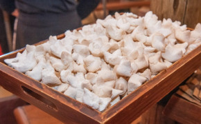 Biscoito Amor Perfeito, produzido artesanalmente em Natividade (TO), foi destaque no Guia Michelin 2026 ao integrar prato do chef Nello Cassese 