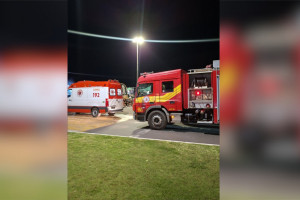 Bombeiros e Samu atenderam duas vítimas com queimaduras após explosão causada por vazamento de gás em quiosque na Via Lago