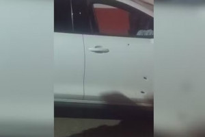 Carro foi atingido por disparos em Lajeado 