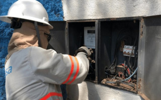 Norma da Aneel já proíbe a suspensão de energia, em caso de inadimplência, nas sextas-feiras e vésperas de feriado.