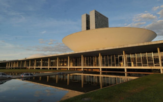 O auxílio, que foi aprovado na Câmara dos Deputados dia 26.
