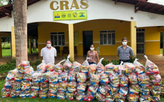 A 2ª etapa da ação continua nesta terça,19,  entregando 600 cestas em Paraíso. 