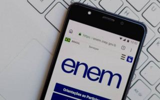 MEC insiste em prosseguir com calendário do Enem 2020, mesmo campanhas para adiá-lo. 