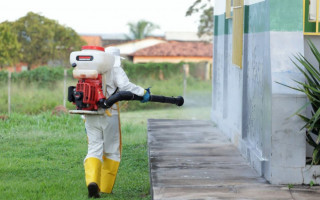 Desinfecção de locais públicos em Araguaína. 